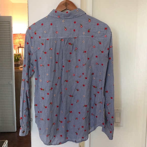 Pin stripe embroidered button up small - Picture 4 of 5